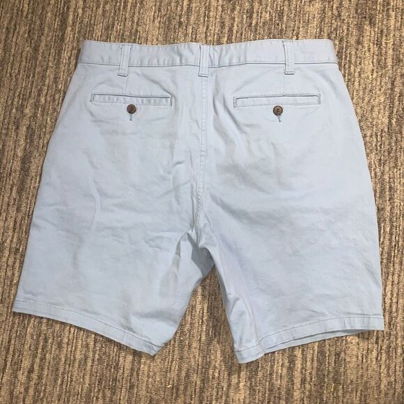 Charles and a Half Men's Size 36 Light Blue Bermuda Style Flat Front Shorts - Picture 6 of 6